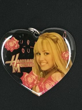 Disney Hannah Montana Heart Pendant Necklace Charm Y2K Nostalgia 2” 2009